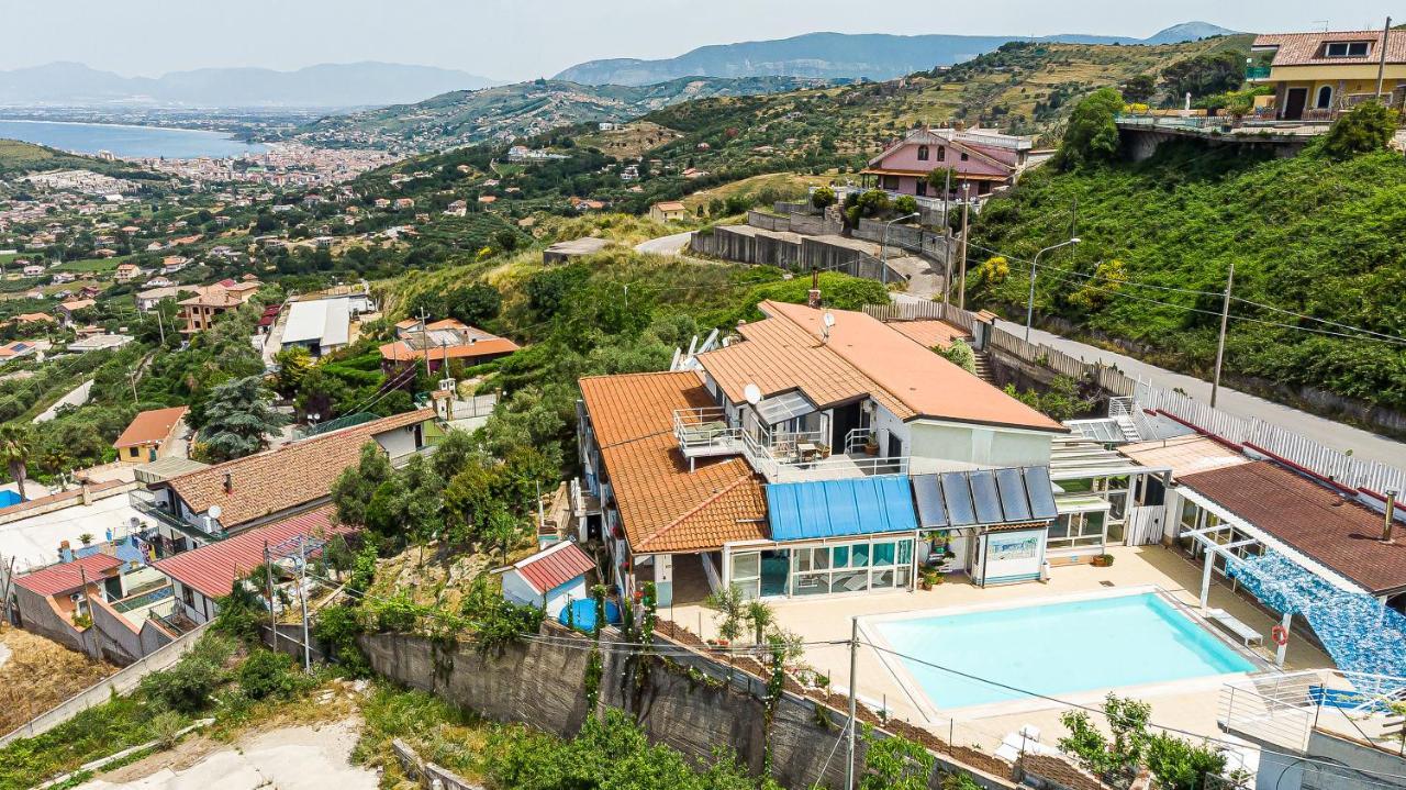 אגרופולי Mediterraneo Relais - Gym, Pool & Spa מראה חיצוני תמונה
